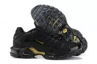 basket tn nike chaussure pas cher noir or